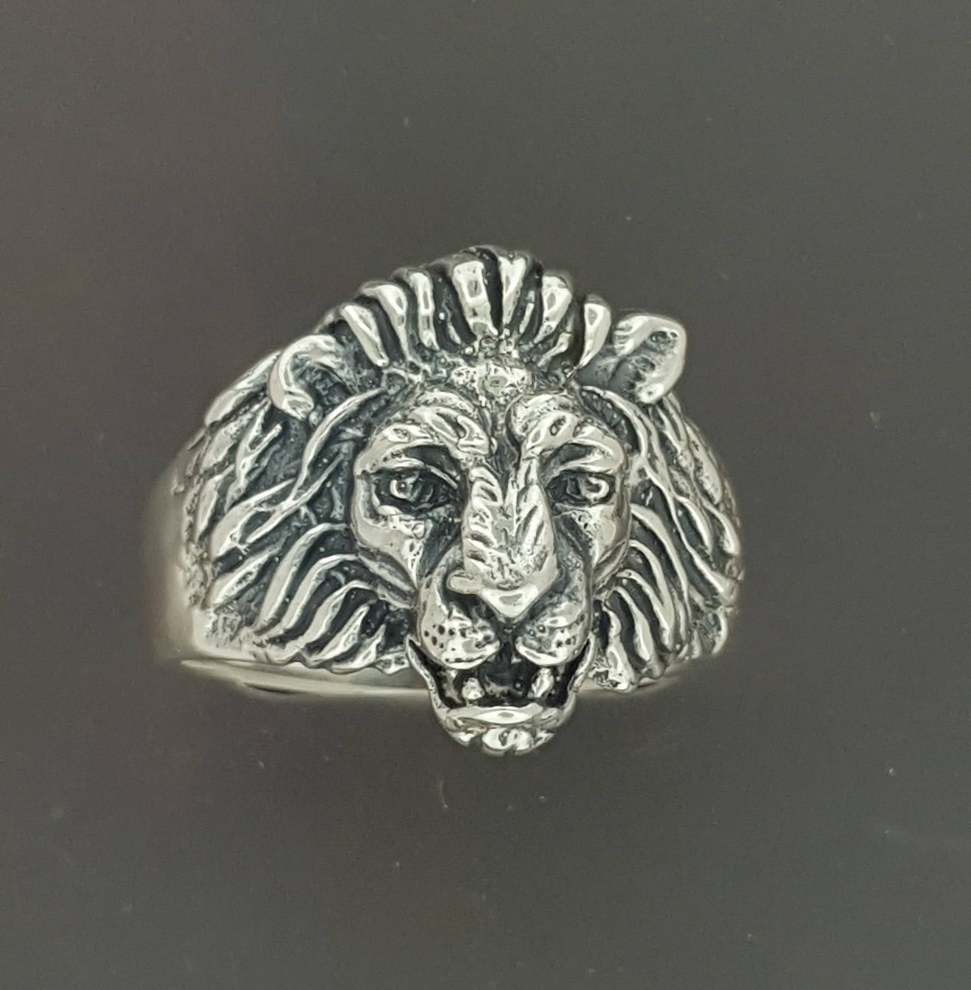 .925 Sterling Silver Lion Ring 1950s Vintage Design
