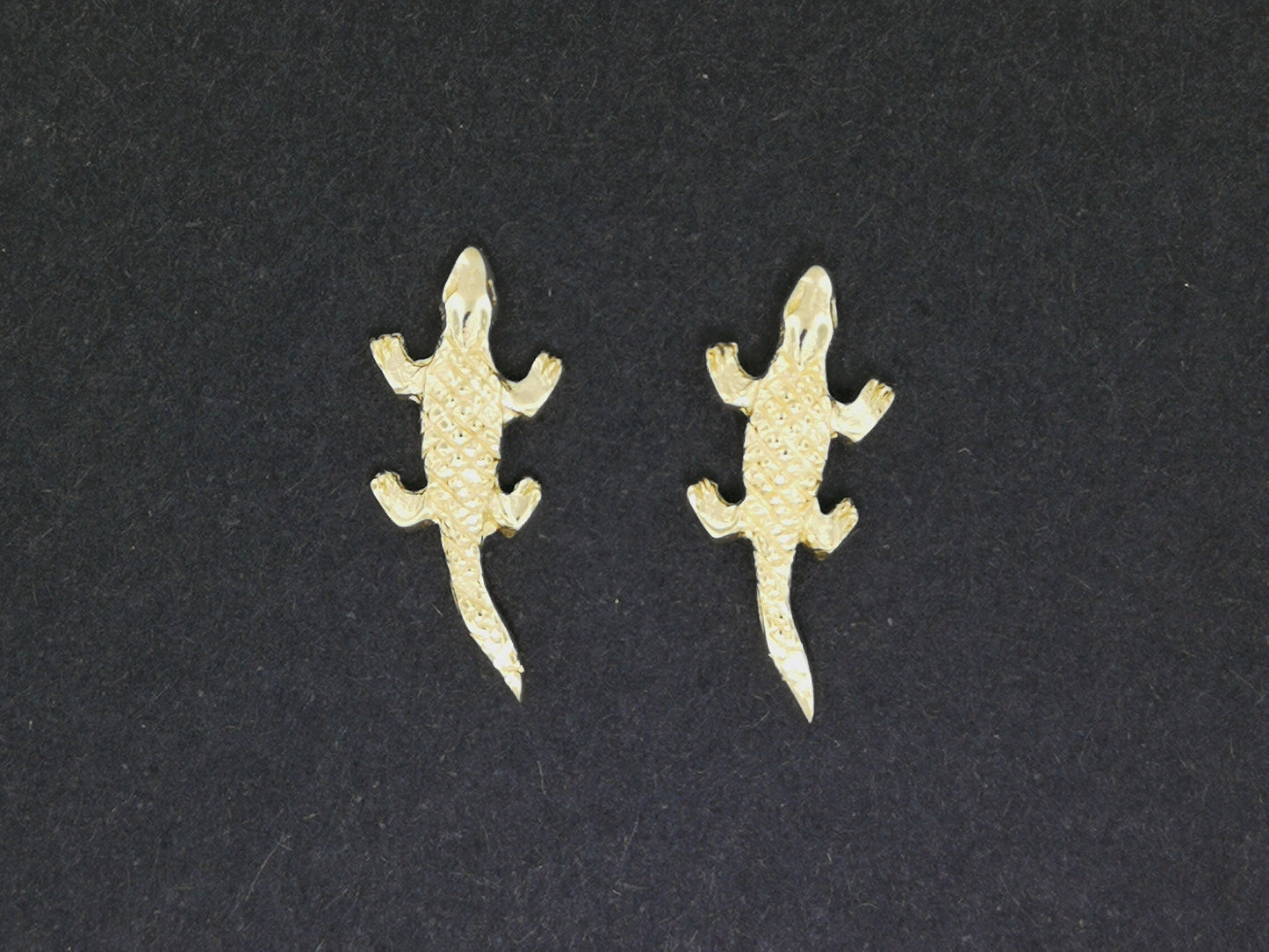 Boucles d'oreilles en alligator en or sur commande