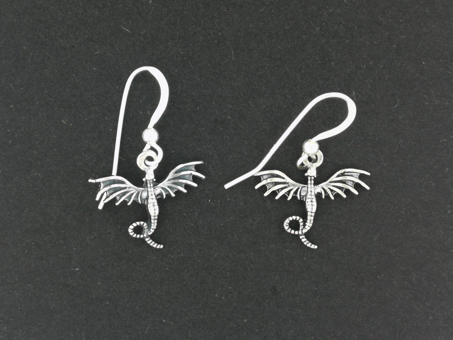 Boucles d'oreilles pendantes de dragon volant en argent sterling ou bronze
