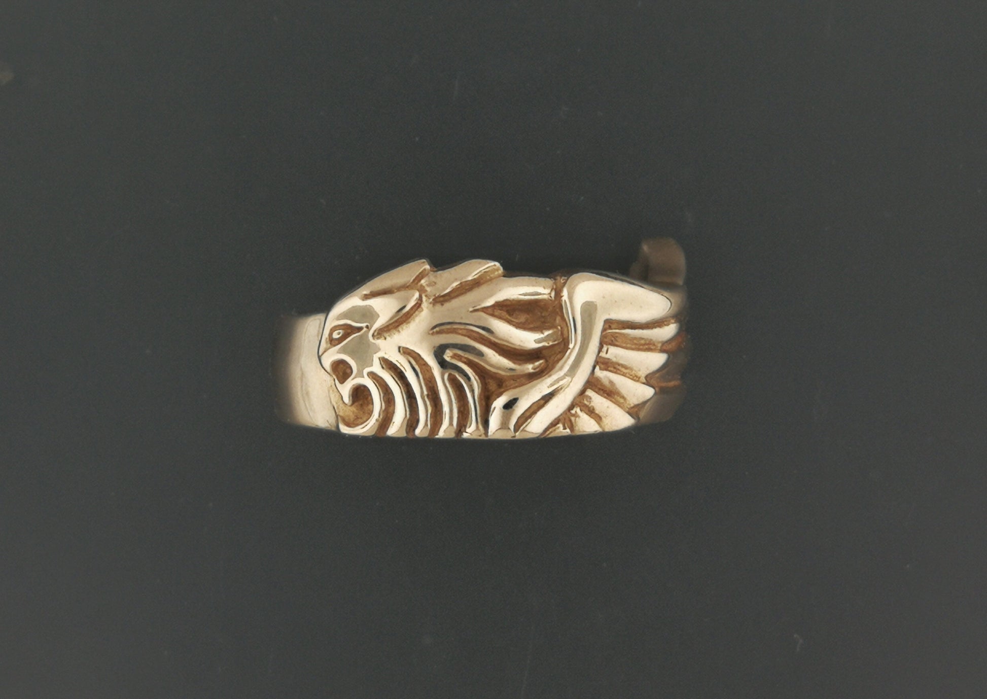 Final Fantasy 8 Squall Griever Ring, FF8 Sleeping Lion Heart Ring, FF88 Griever Ring, Final Fantasy Jewelry, Final Fantasy Ring, Squall lion Ring, Bronze Squall Cosplay Ring, Antique Bronze Final Fantasy 8 Ring, Bronze Griever Ring, Bronze FF8 Ring
