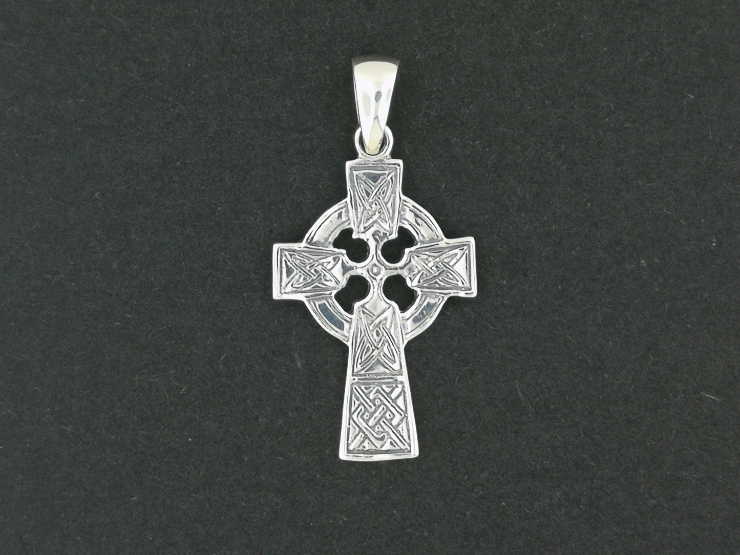 Croix celtique moyenne en argent sterling ou bronze antique
