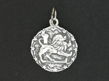 Médaillon du zodiaque Lion en Argent Massif ou Bronze Antique