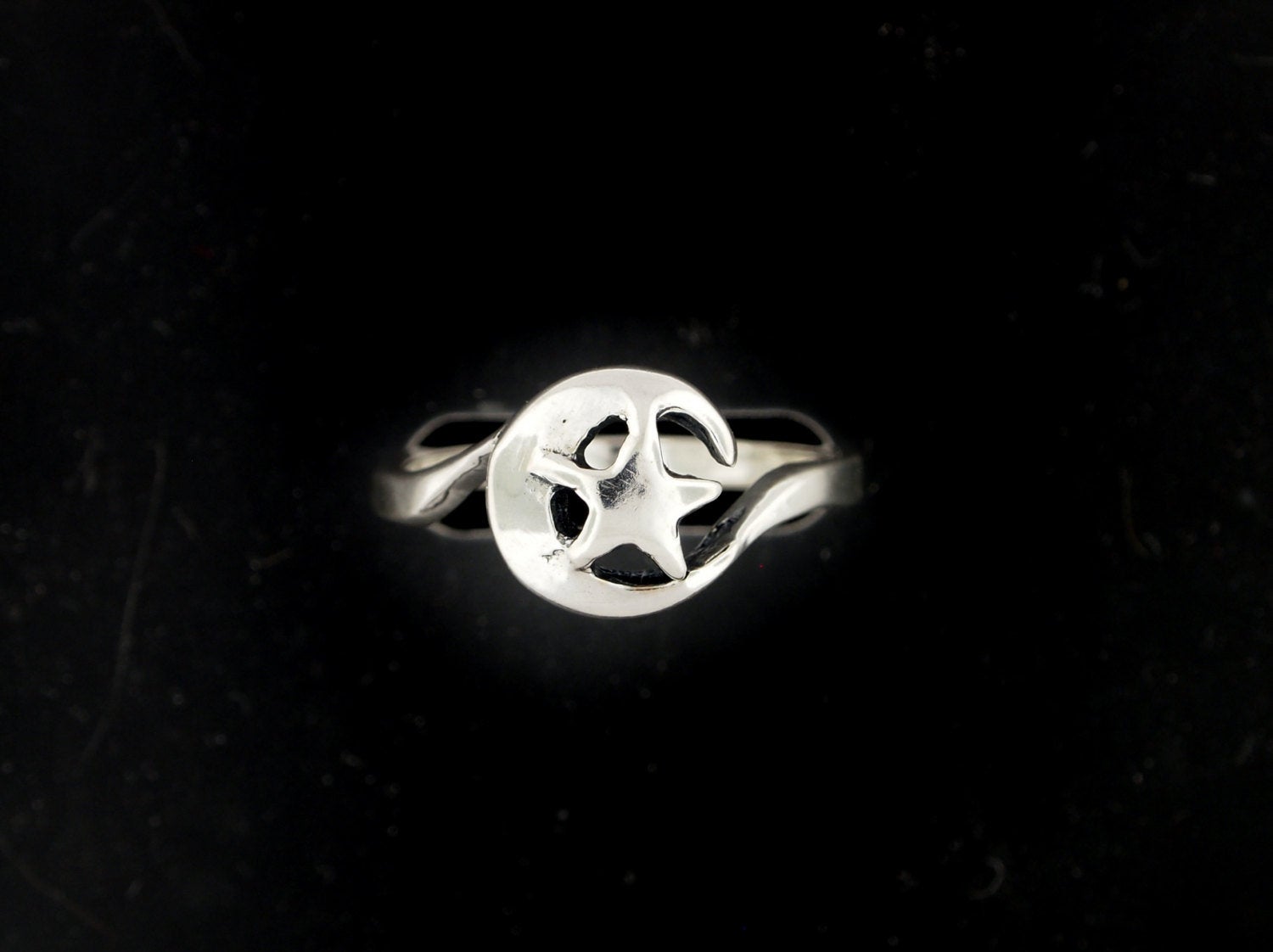 Moon and Star Ring in Sterling Silver, Witch Silver Ring, Silver Witch Ring, Moon and Star Ring, Sterling Silver Moon Star Ring, Silver Esoteric Jewelry, Silver Esoteric Jewellery, Silver Pentacle Ring, Sterling Silver Pagan Jewelry, Sterling Silver Pagan Jewellery, 925 Silver Pagan Ring, Silver Moon Ring