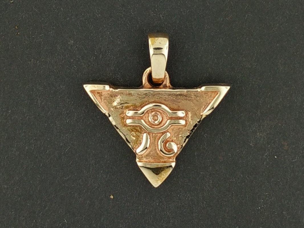 8pcs/set Yu Gi Oh Duel Monsters Yugioh Millenium Pyramid Egyptian keychain Necklace  Pendant keyring Jewelry Cosplay Gift